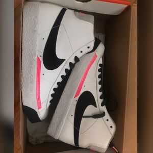 Nike Blazers women’s 6 Asking for $60 OBO